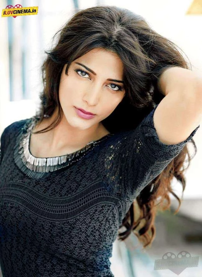 Shruti Hassan Latest Pics