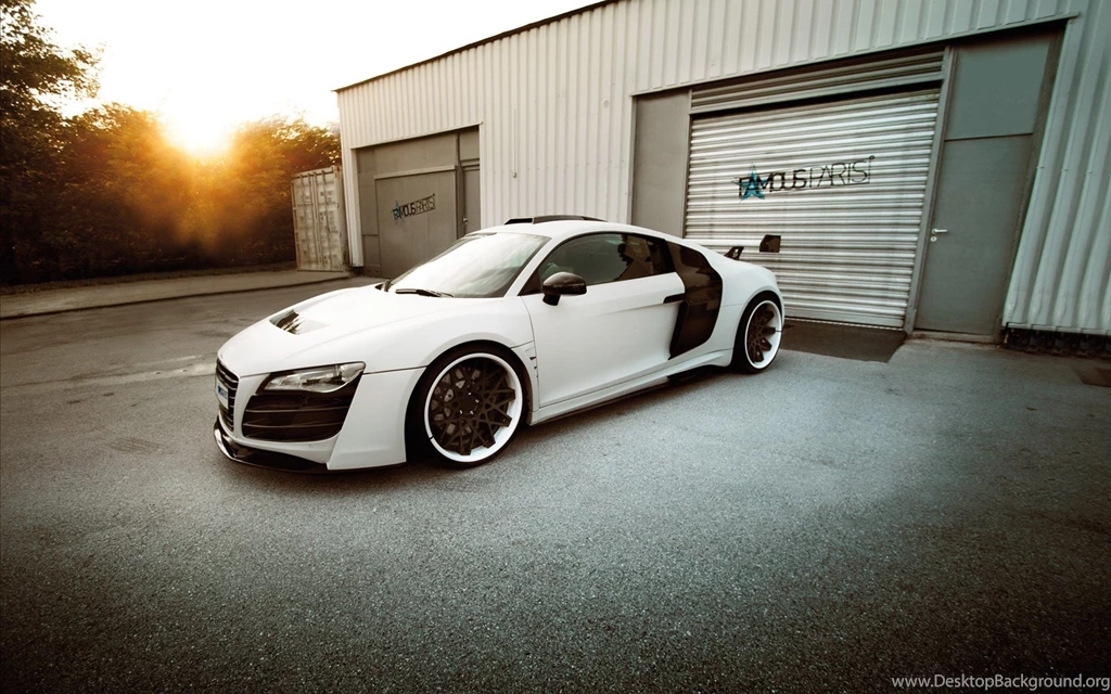 Wide HD Audi A8 Wallpapers