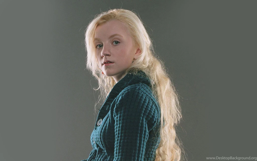 Hot HD Evanna Lynch Wallpapers