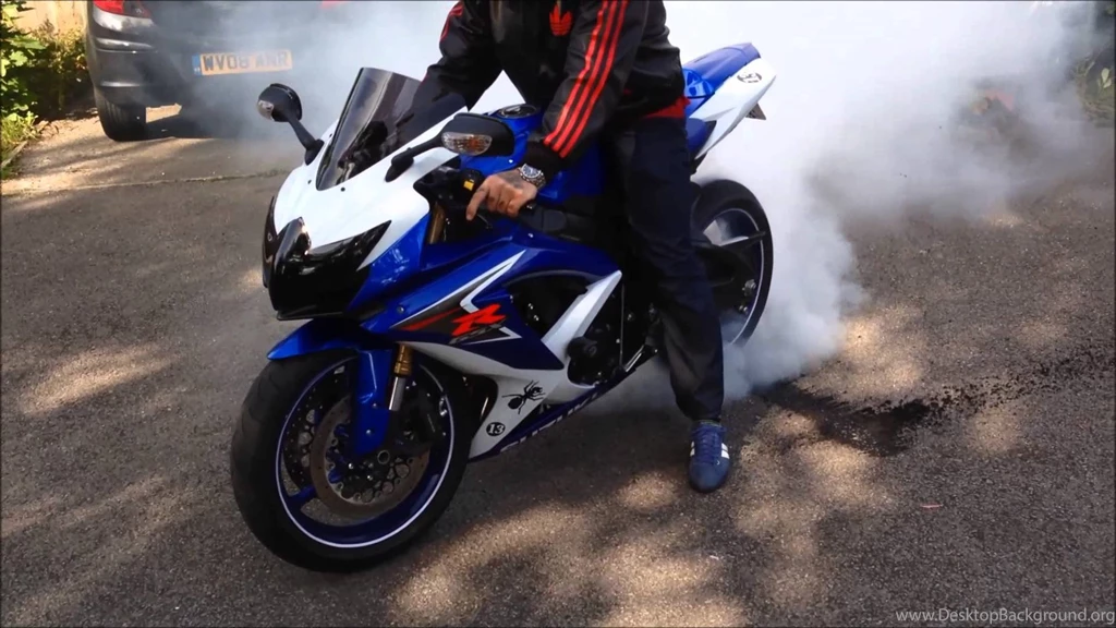 SUZUKI GSXR 600 BURNOUT YouTube