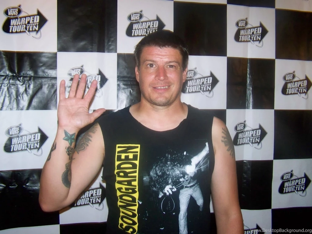 Cassie The Venomous' Blog: Interview: Scanning The Warped Tour ...
