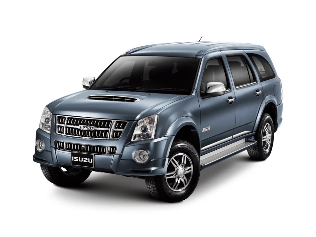 Isuzu Mu 7 Stylish Big Car Wallpapers