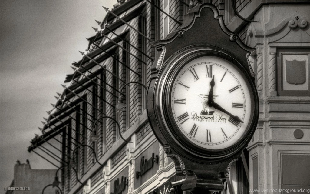 Vintage Street Clock Wallpapers