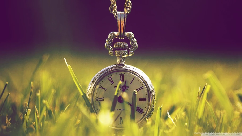 Old Pocket Watch HD Desktop Wallpapers : High Definition ...