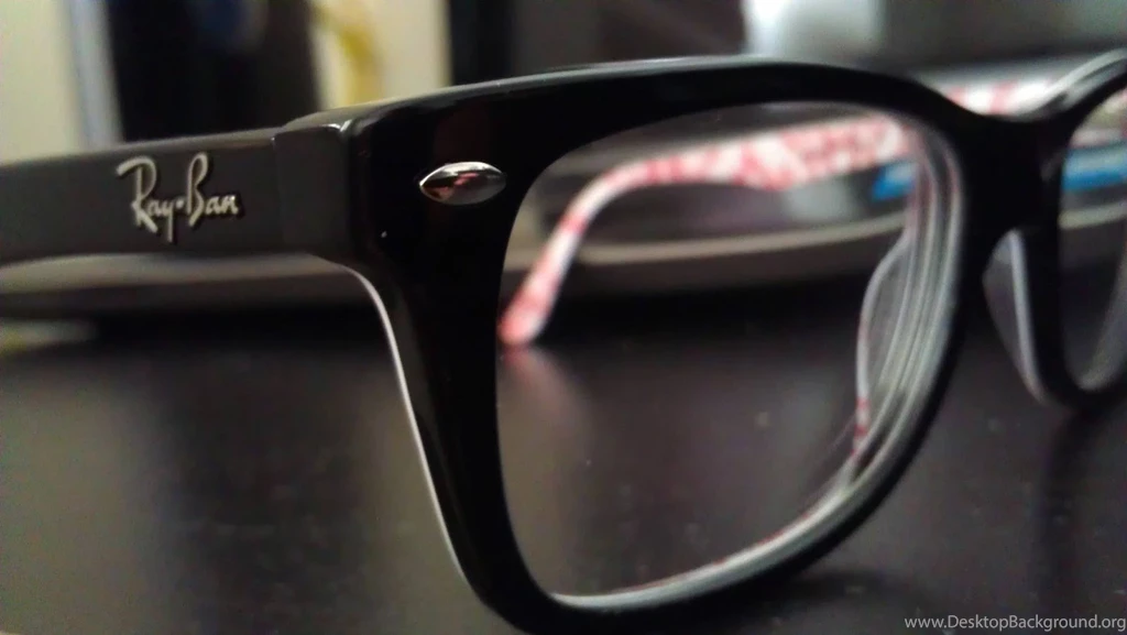 Latest Wallpapers Glasses HD Print ~ Wallpapers Forest