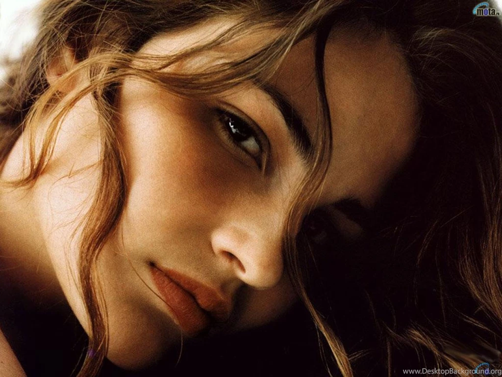 Download Wallpapers Face Of Beautiful Girl (1152 X 864). Desktop ...