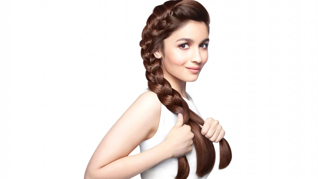 Alia Bhatt Gorgeous Bollywood Actress New HD Wallpapers 1366x768 ...