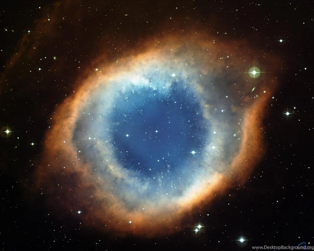Download Wallpapers Large Planetary Helix Nebula (constellation Of ...