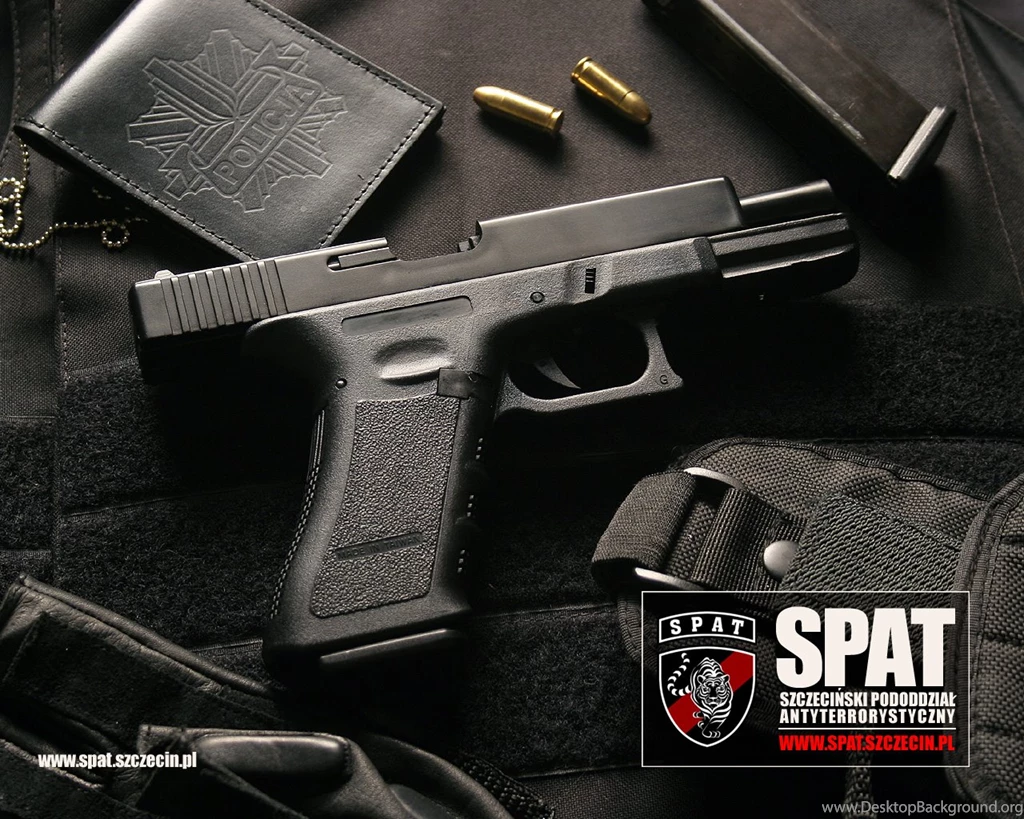 Download Wallpaper: Gun, Pistol SWAT, Wallpapers For Desktop ...