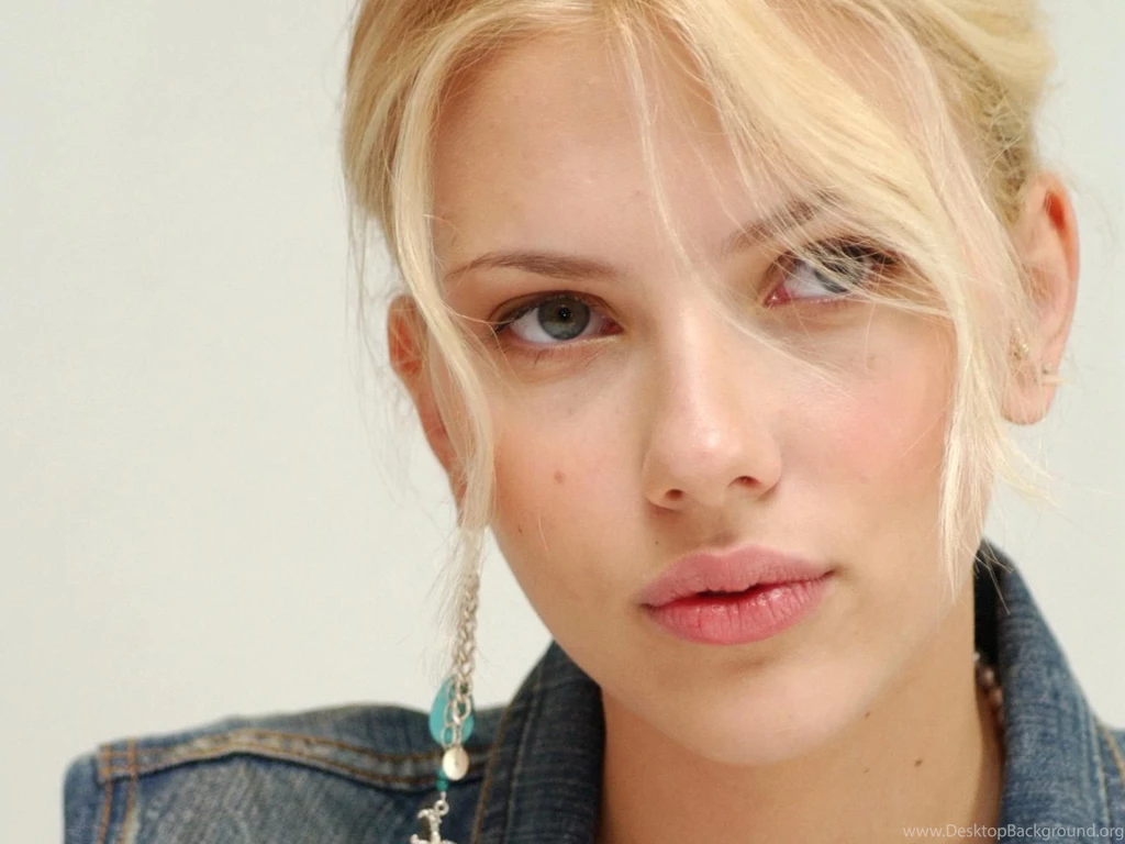 Scarlett Johansson Images