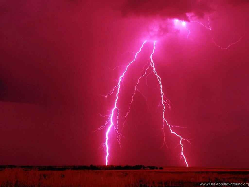 Free Desktop Wallpaper, Lightning In Red Sky