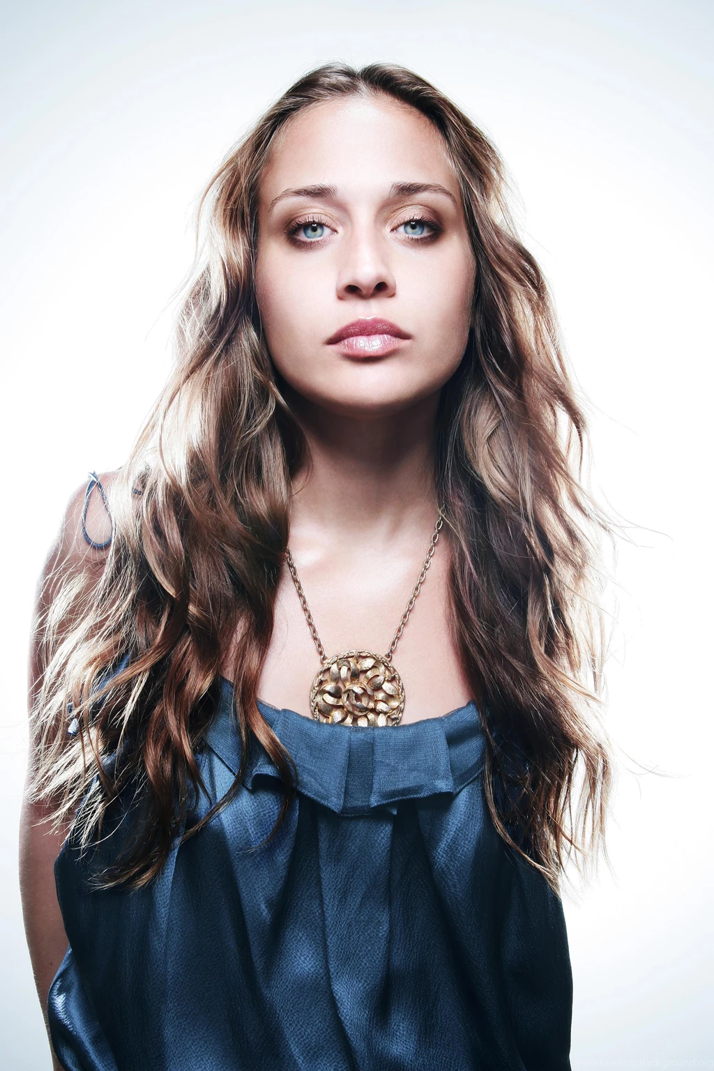 2934x3684px Fiona Apple