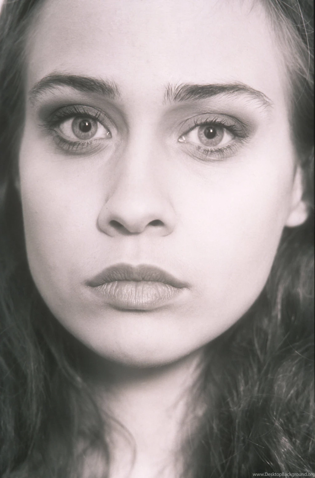 2934x3684px Fiona Apple