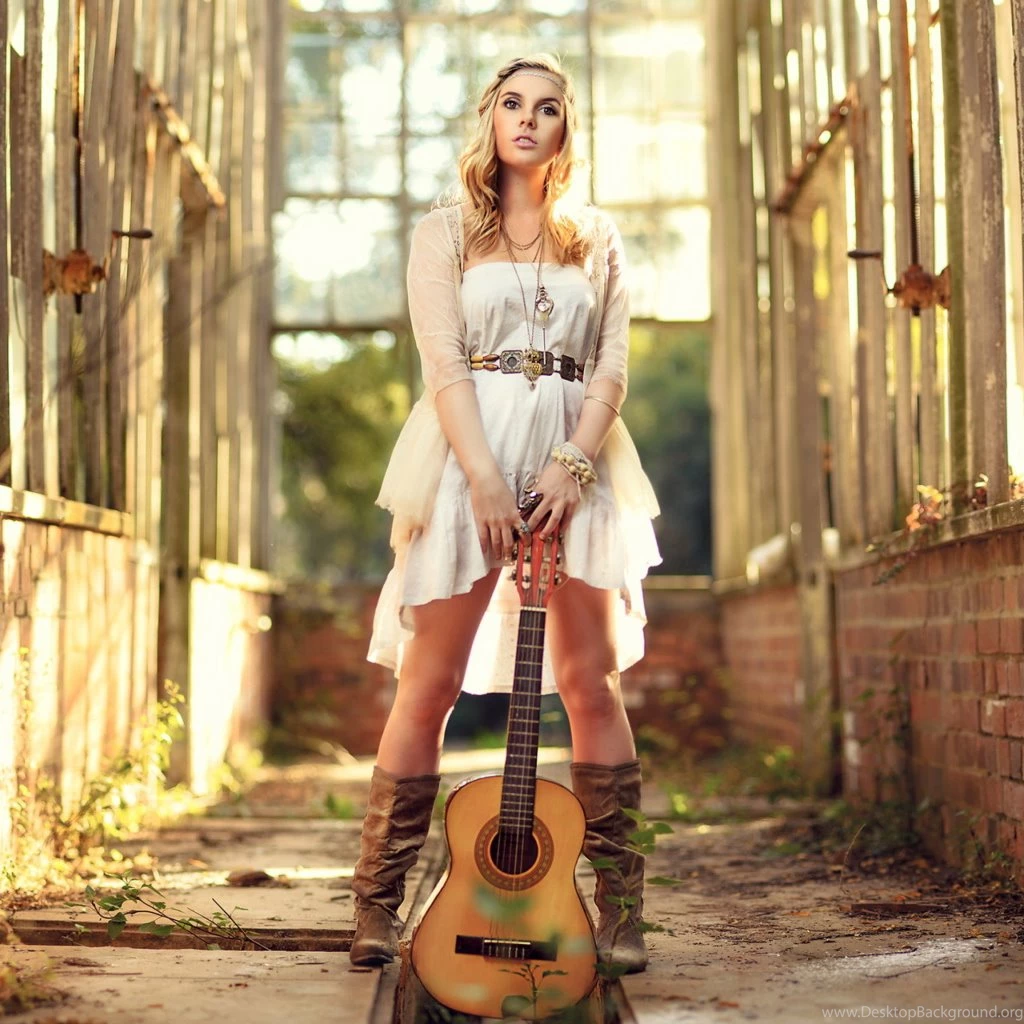Girl With Guitar Chic Country Style Wallpapers For IPad