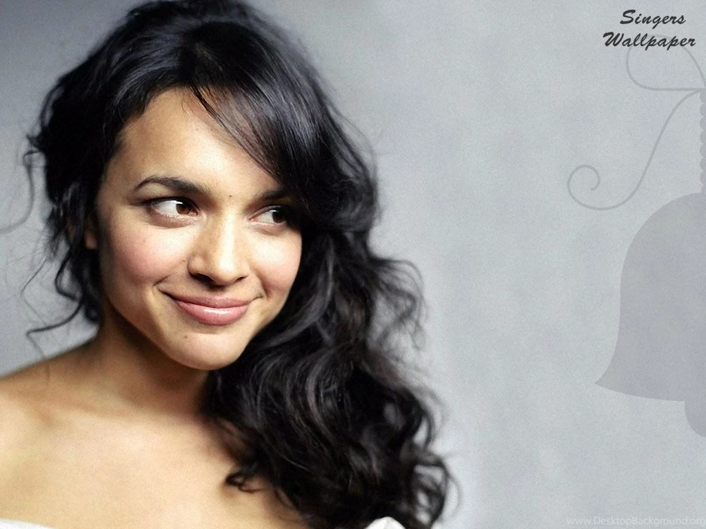 Singers Wallpaper: Norah Jones Wallpapers