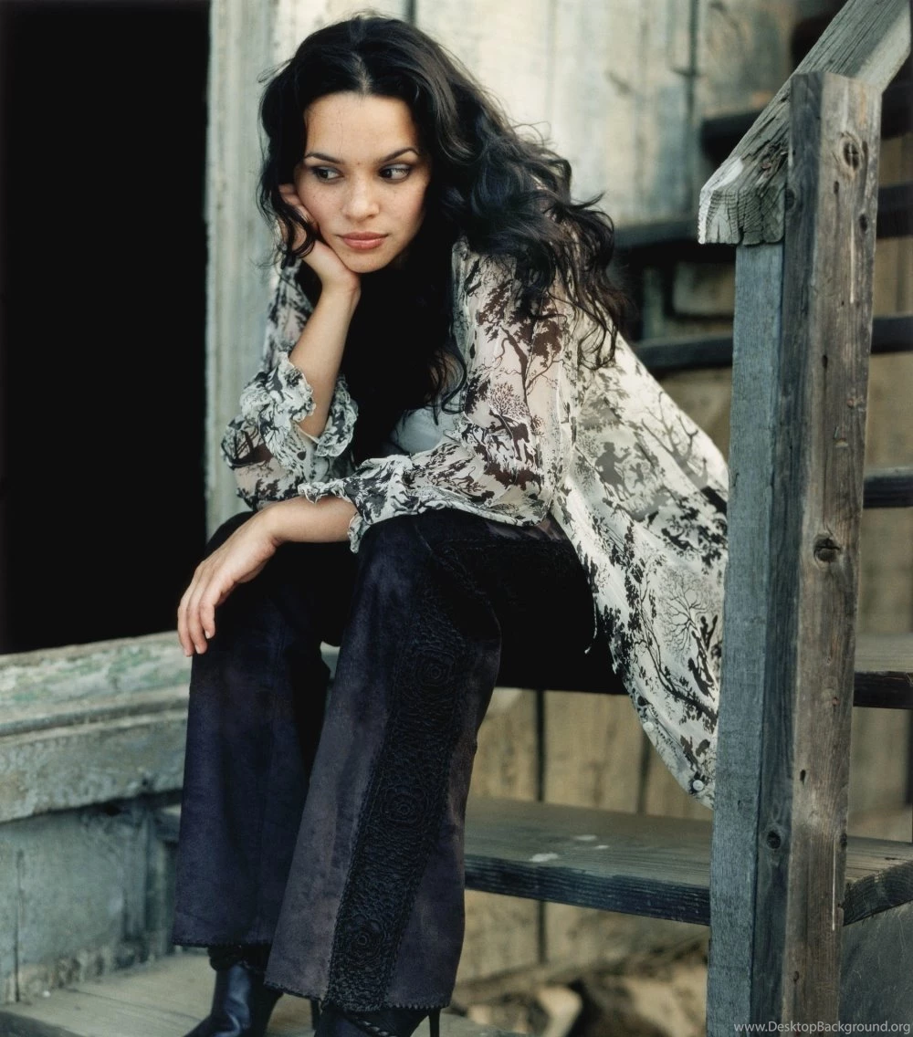 Norah Jones Photo, Pics, Wallpapers Photo