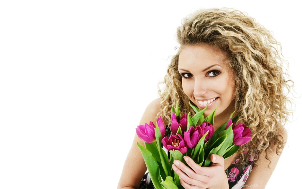 BEAUTIFUL WOMAN WALLPAPER (