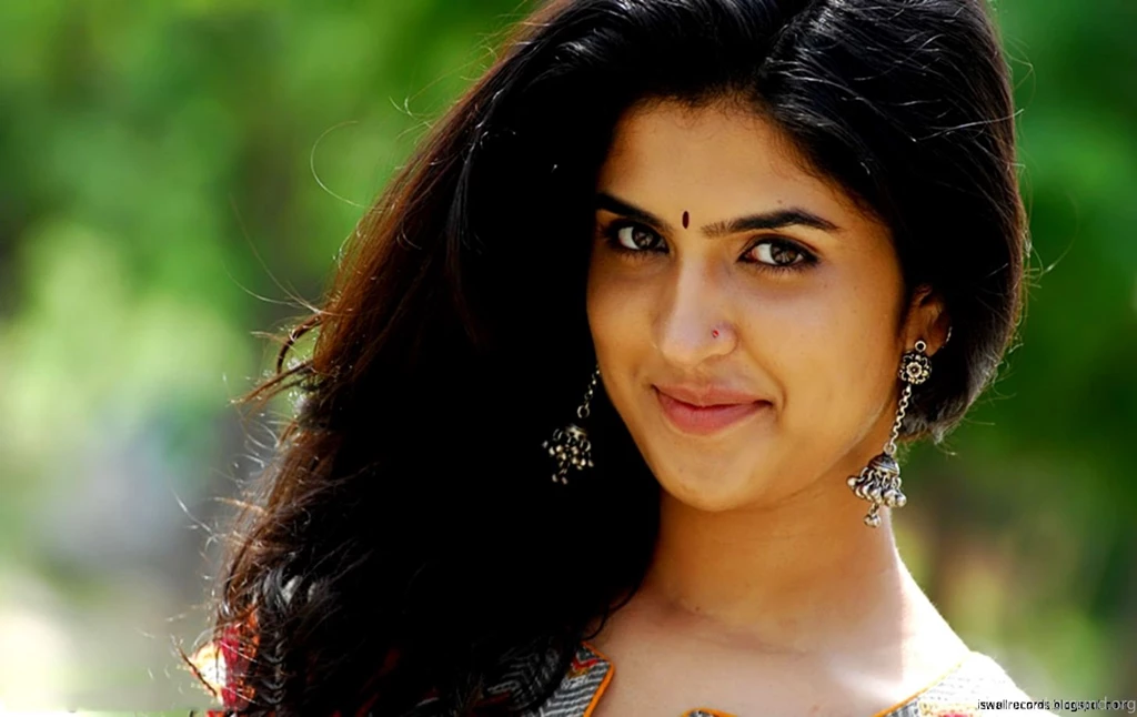 South Indian Actress Hd Desktop Wallpapers