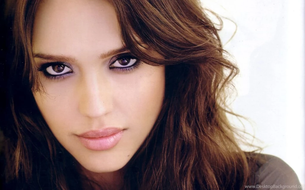 Beautiful Jessica Alba Wallpapers