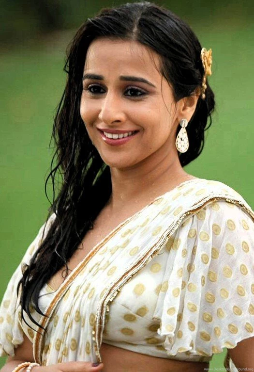 Vidya Balan Goes Loud & Colourful In 'Ghanchakkar'