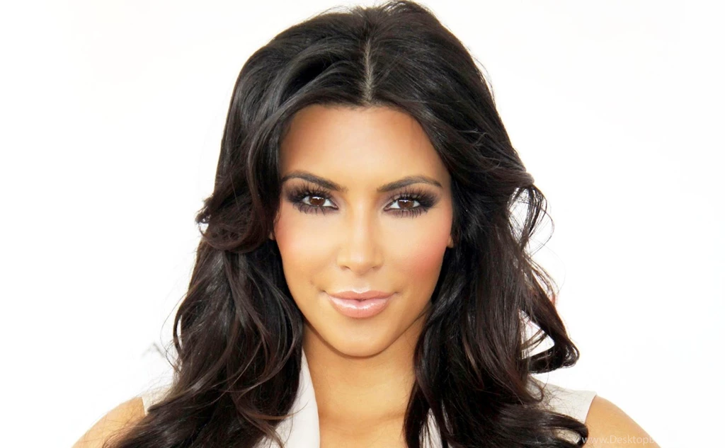 Kim Kardashian Hd Wallpapers Free Download