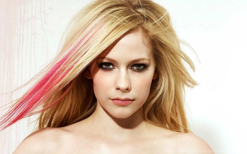 Wallpapers Tadka: Avril Lavigne Maxim Super HQ Wallpapers