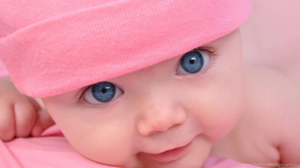 Download Wallpapers 1366x768 Baby, Blue Eyes, Face, Cute, Hat ...