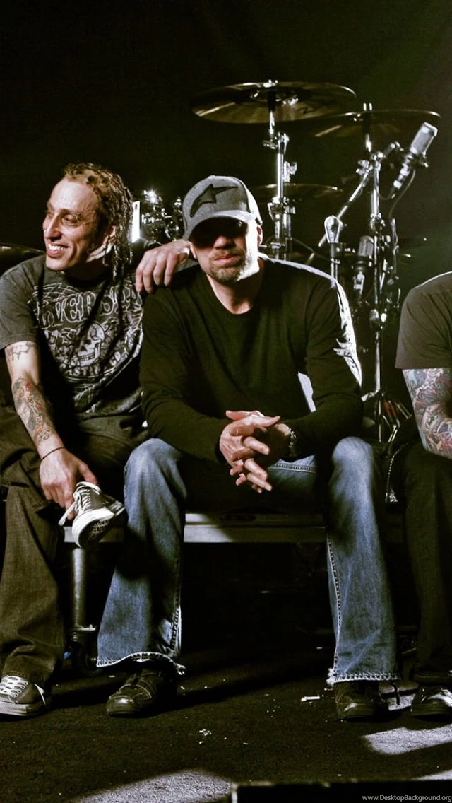 Download Wallpapers 640x1136 Sevendust, Smile, Light, Drum ...