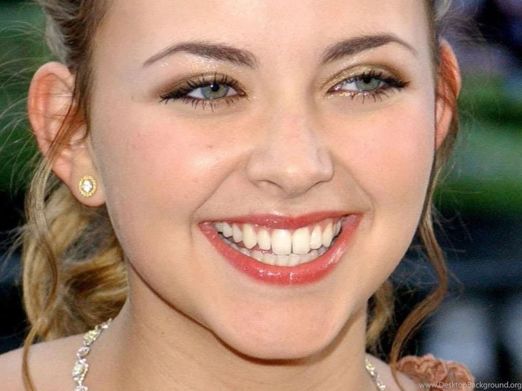 Charlotte Church Hot Pictures, Photo Gallery & Wallpapers