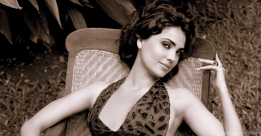 Actress Lara Dutta Wallpapers