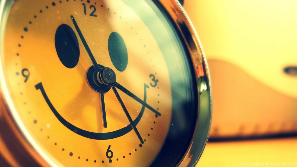 Full HD Wallpapers Clock Smile Yellow Reflection, Desktop ...