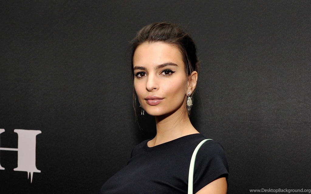 Emily Ratajkowski Wallpapers, Hot Photoshoot, HD Images