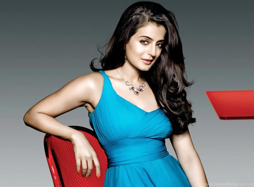 Ameesha Patel Beautiful HD Wallpapers