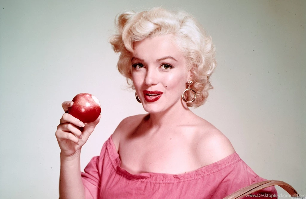 Hot Marilyn Monroe Wallpapers HD