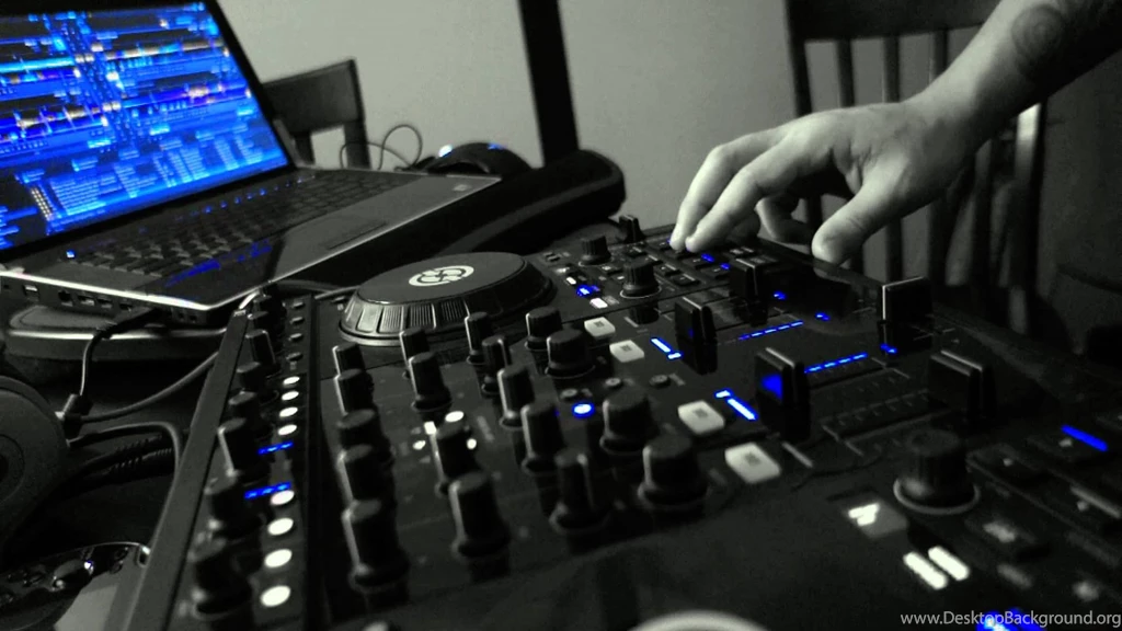 Traktor S4 Short Mix DJ Balabis YouTube
