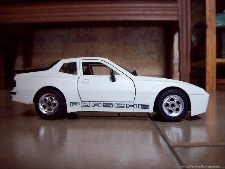 Wallpapers Objects > Wallpapers Entertainment Games Porsche 944 ...