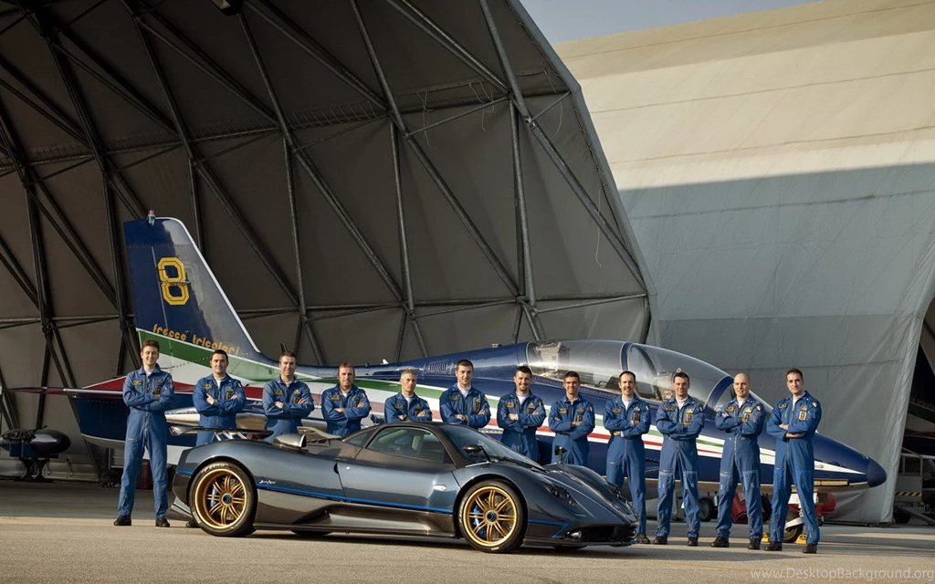 Pagani Zonda Tricolori Wallpapers