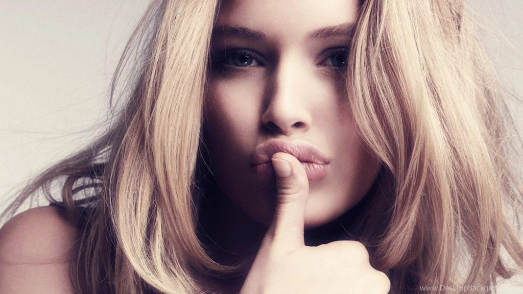 Doutzen Kroes HD Wallpapers For Desktop Download