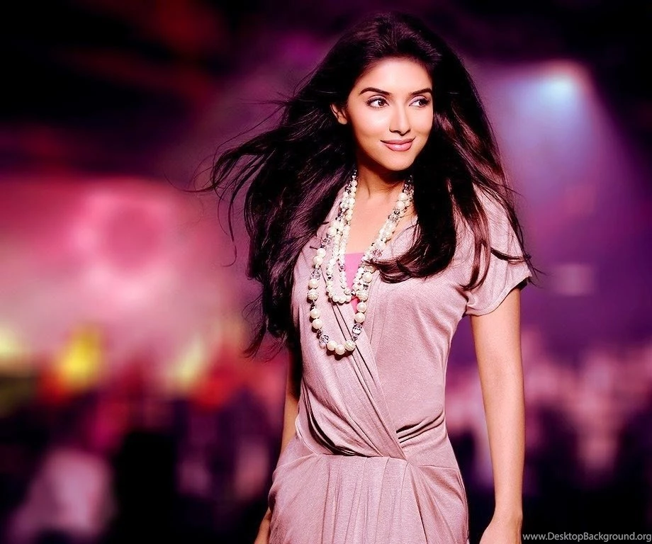 Wallpapers Joo: Asin Thottumkal Full HD Wallpapers