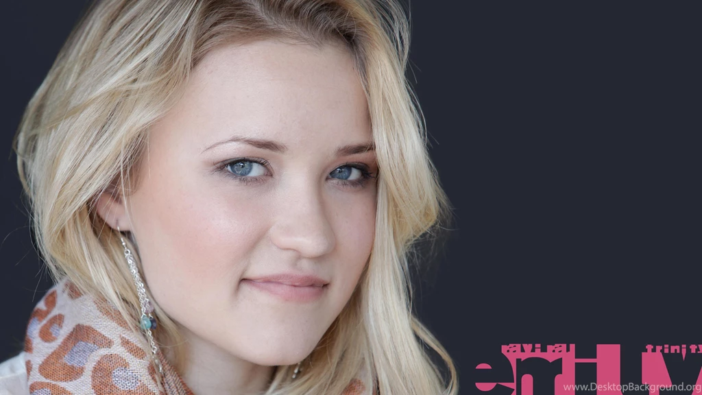 Emily Osment HD Wallpapers For Desktop Download