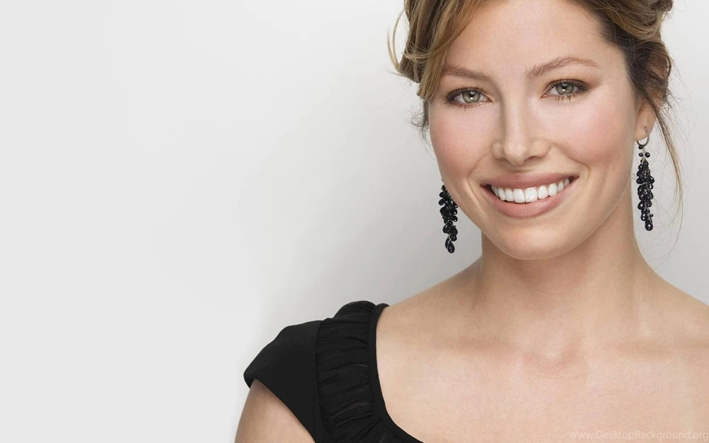 American Actress Jessica Biel Wallpapers