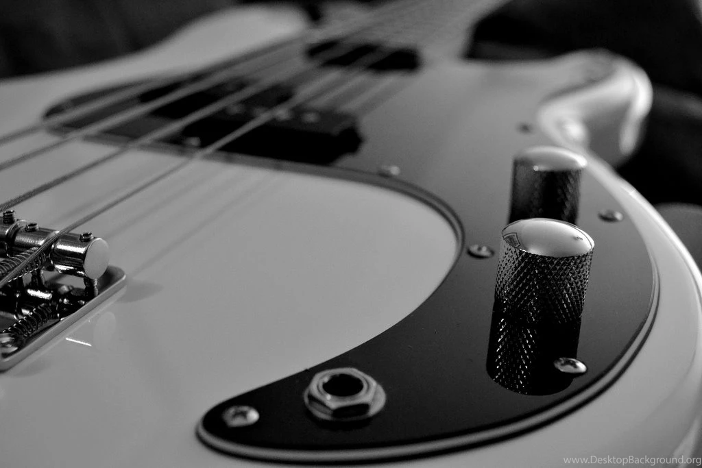 Squier Precision Bass Olympic White Chordism