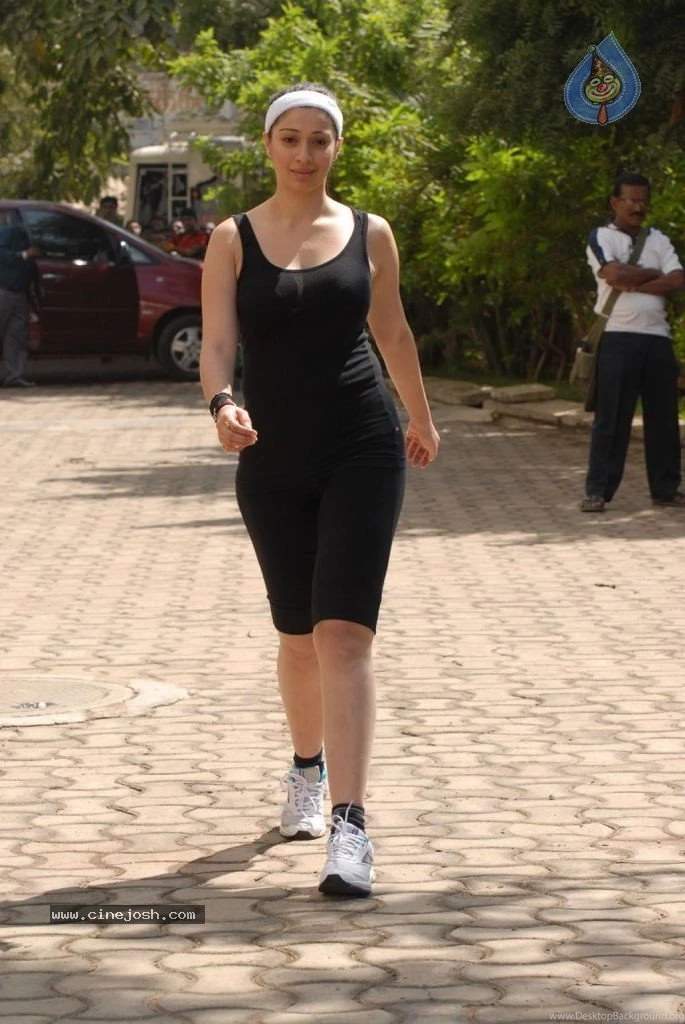 Top Lakshmi Rai Spicy Wallpapers