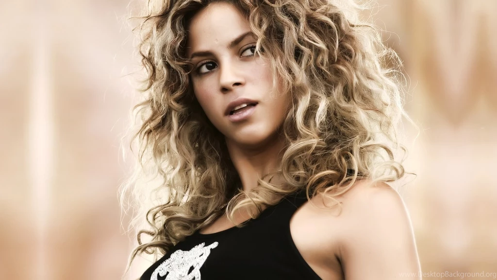 Shakira HD Images