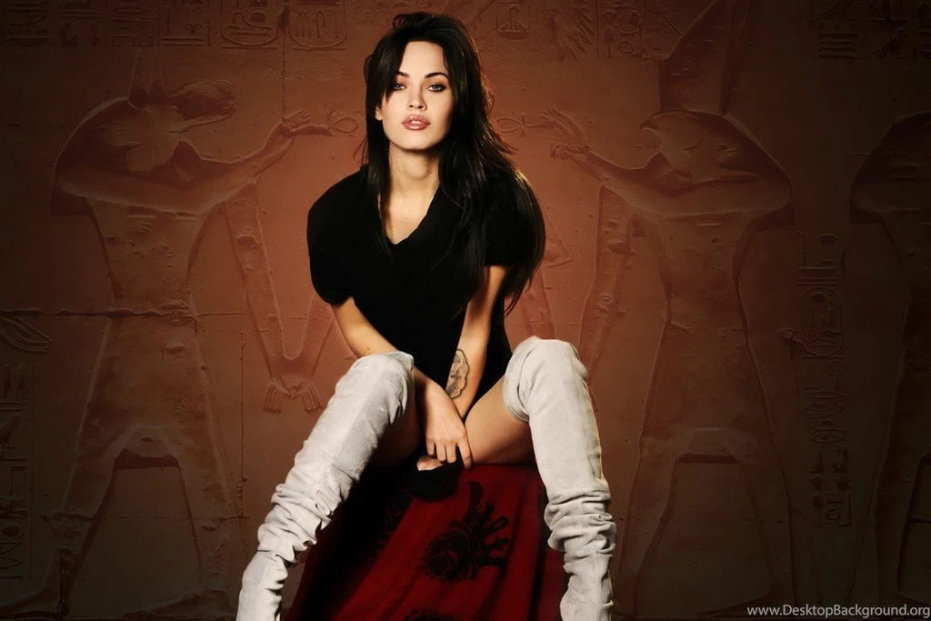 Megan Fox Hottest Photos And HD Wallpapers