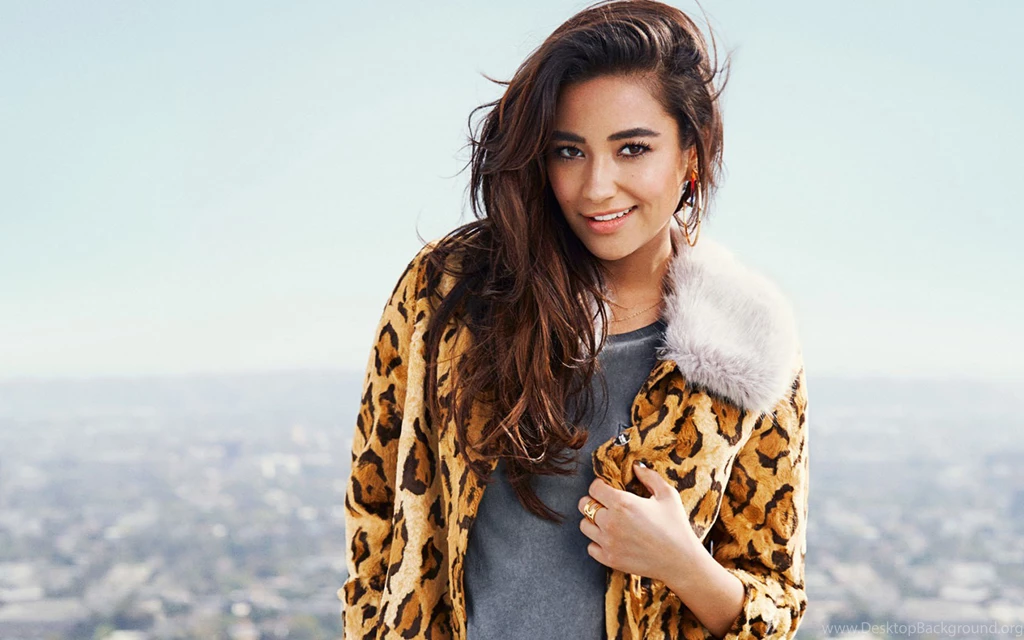 Shay Mitchell Wallpapers HD