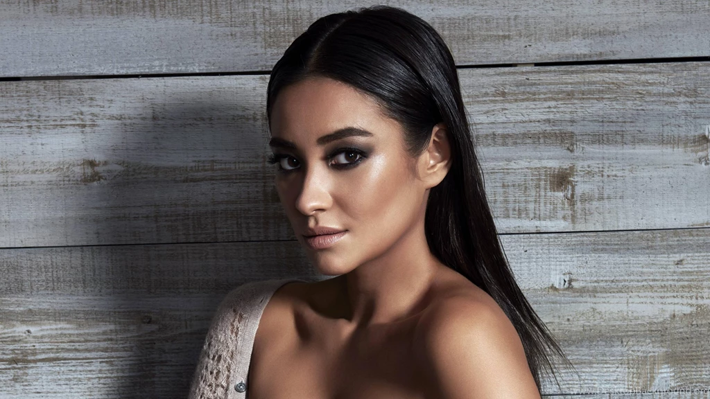 Hot Shay Mitchell Wallpapers