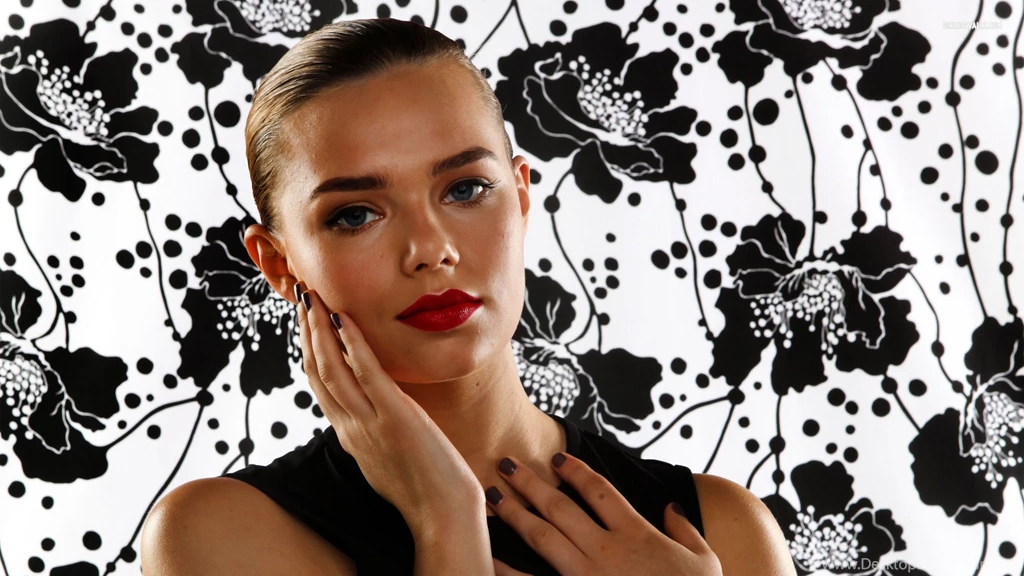 Indiana Evans Wallpapers High Resolution And Quality Download