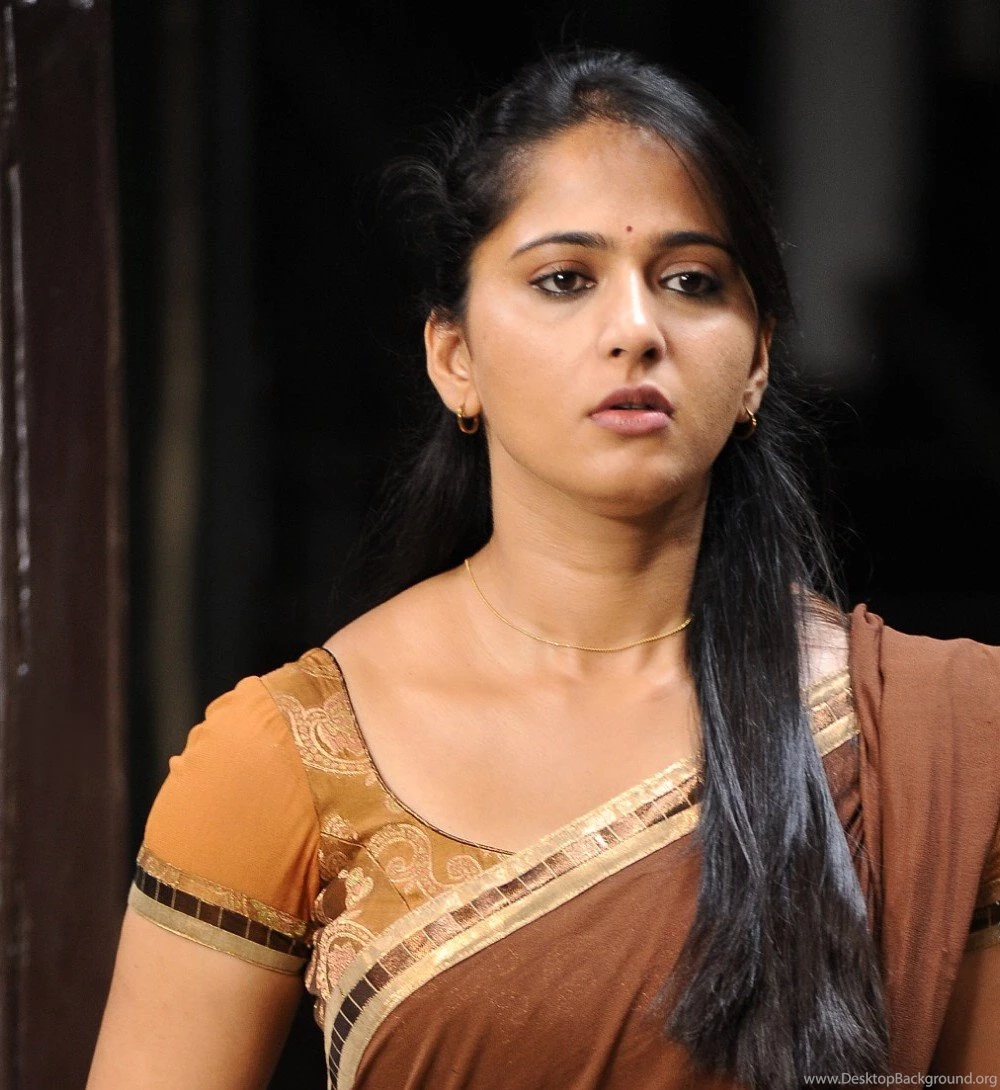 Hot Photos > Anushka in saree > ANUSHKA IN SAREE NEW IMAGES ...