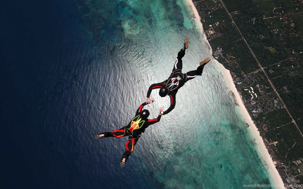 Skydiving Skydivers Parachuting Stunt Ocean HD Wallpapers ...